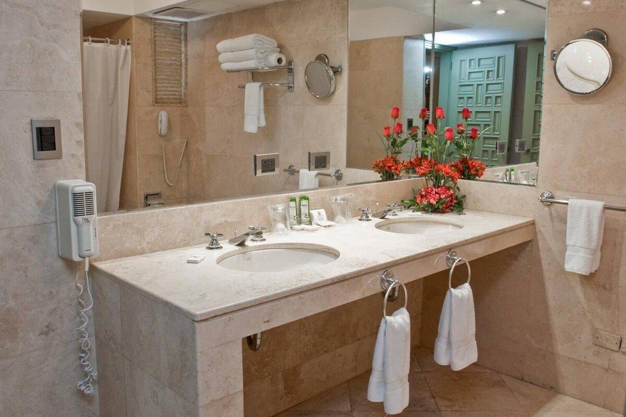Hotel Maria Angola Лима Екстериор снимка