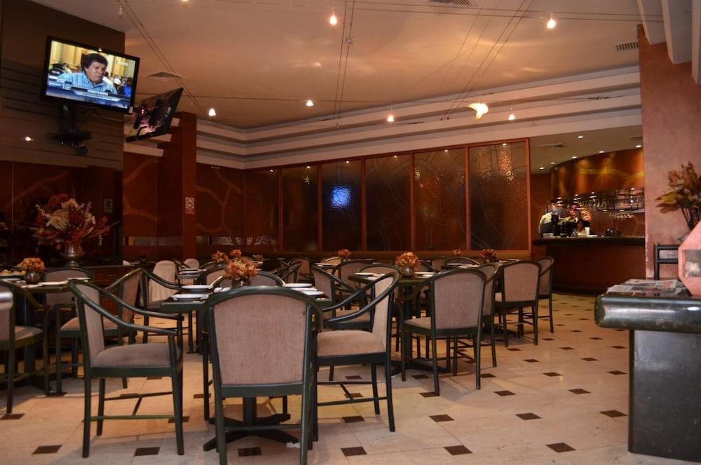 Hotel Maria Angola Лима Екстериор снимка