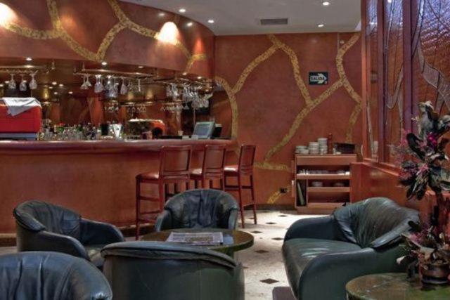 Hotel Maria Angola Лима Екстериор снимка