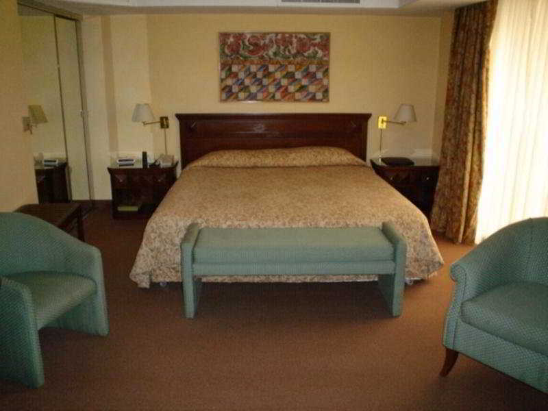 Hotel Maria Angola Лима Екстериор снимка